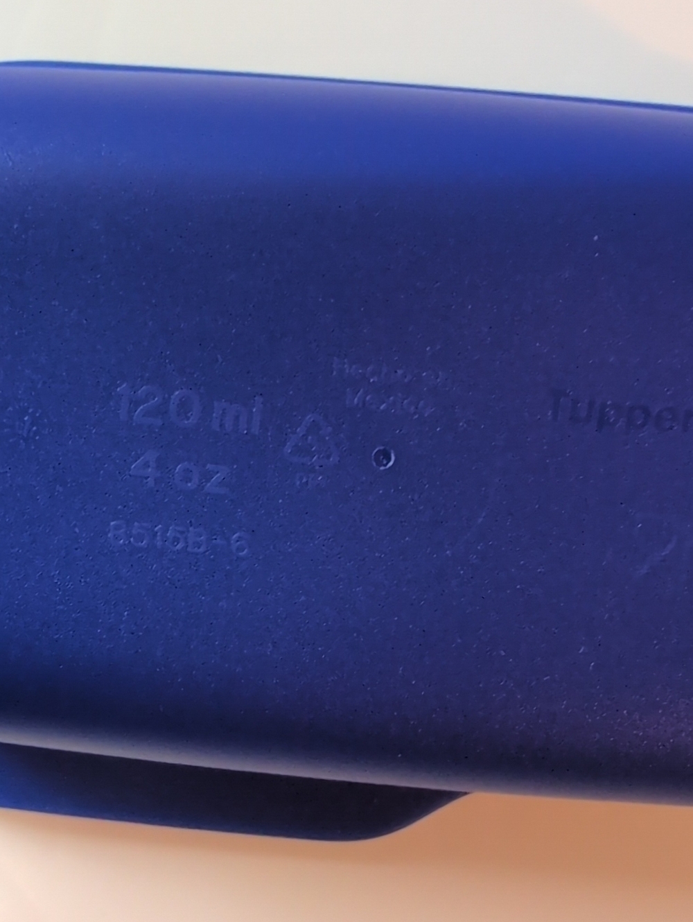 Tupperware®️ Slim Lunch Container - Picture 5 of 8